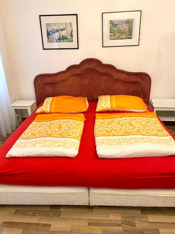 Apartment Opera Виена Екстериор снимка