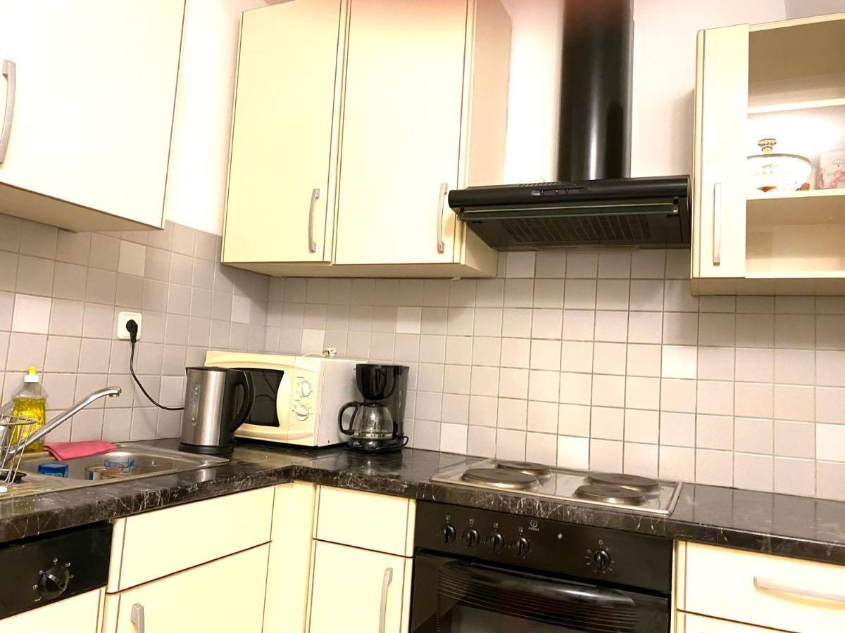 Apartment Opera Виена Екстериор снимка